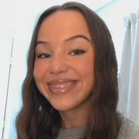 Meet your Posher, Lulu - Picture 1 of 1